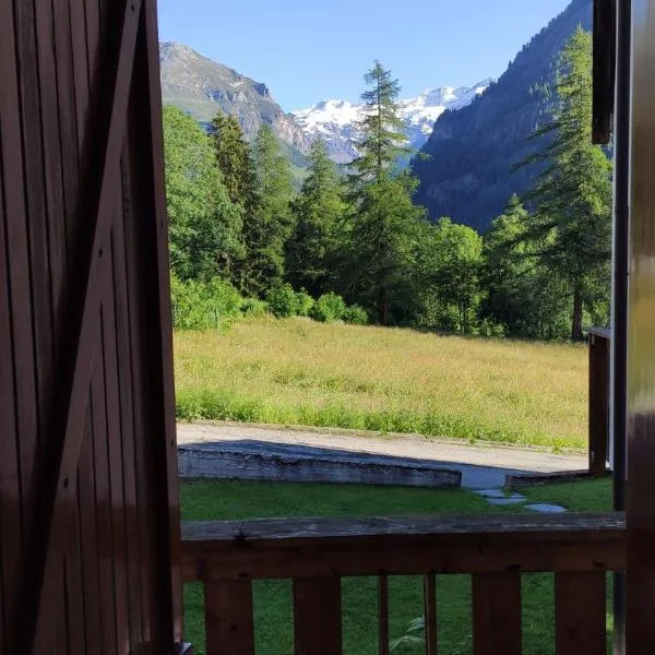 Appartamento Gressoney-Saint-Jean (Obre Biel) - I Larici, Hotel in Gressoney-Saint-Jean