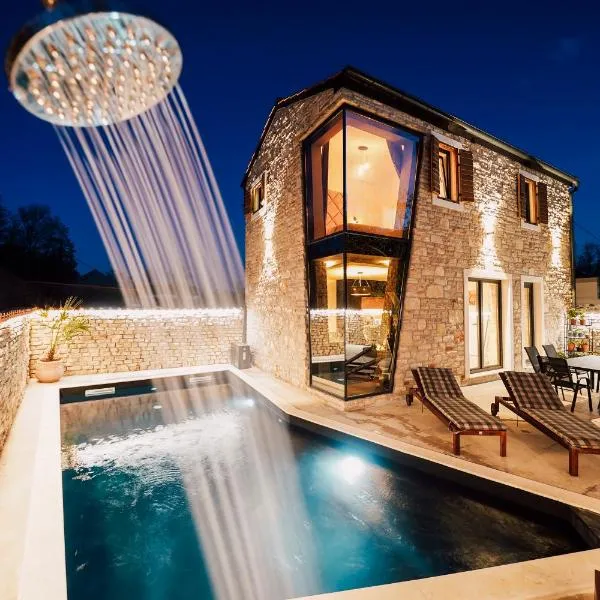 Casa Giulia with heated pool, hotel in Privlaka