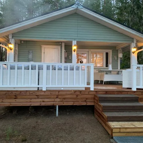 Loistava Aurinkoranta Mökki, hotel em Ahtari