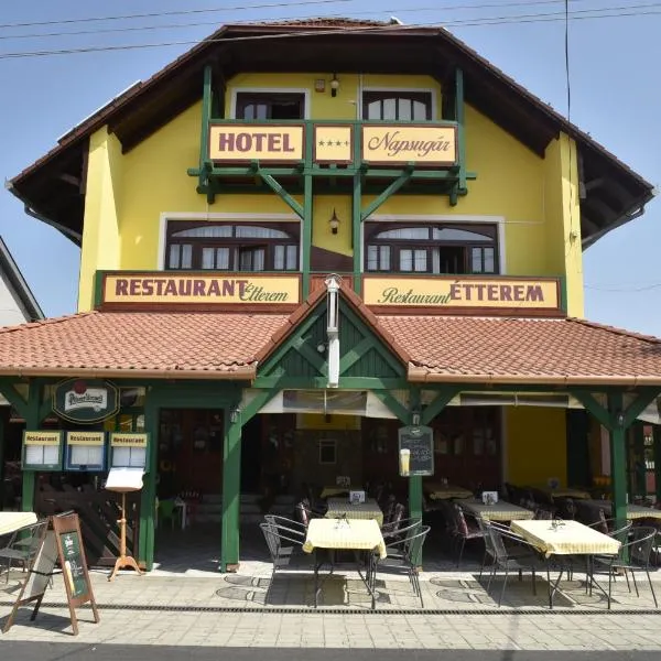 Hotel Napsugár, хотел в Балатонмариафурдо