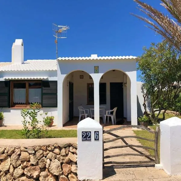 Ca n'Andrea - Magnifico chalet con jardin y piscina, hotel v destinaci Ciutadella