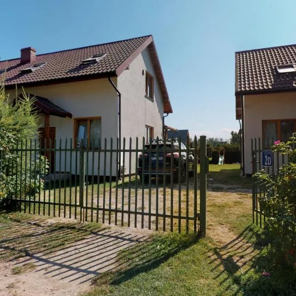 Dębki Domki Bliźniaki Z OGRZEWANIEM, hotel in Dębki