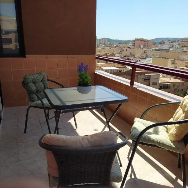 Las Palmeras, 893, hótel í Fuengirola