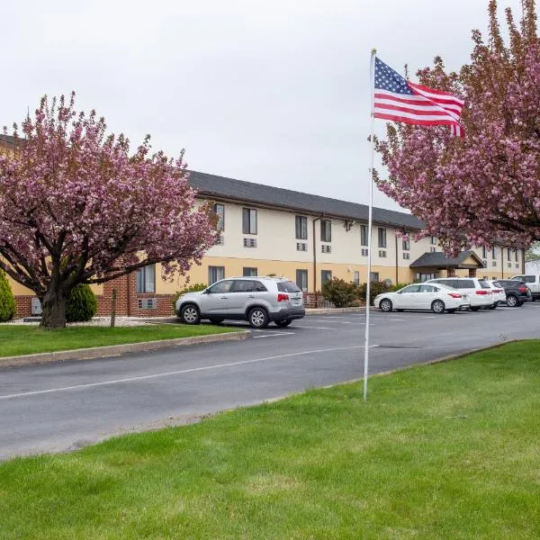 Eastbrook Inn, hotel in Ronks