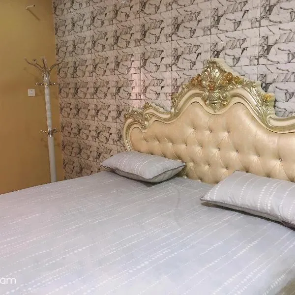 AwaMuuLamin MANNEH GUEST HOUSE, hotel v destinaci Abuko