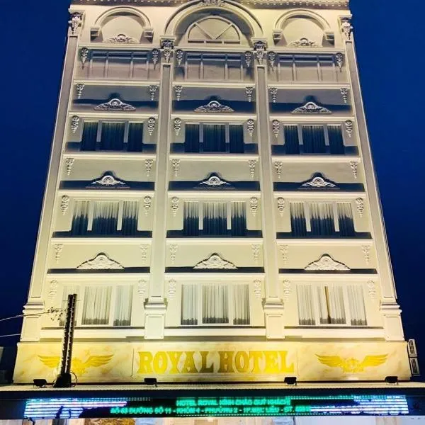 Royal Hotel Bạc Liêu, hotel v destinaci Bạc Liêu