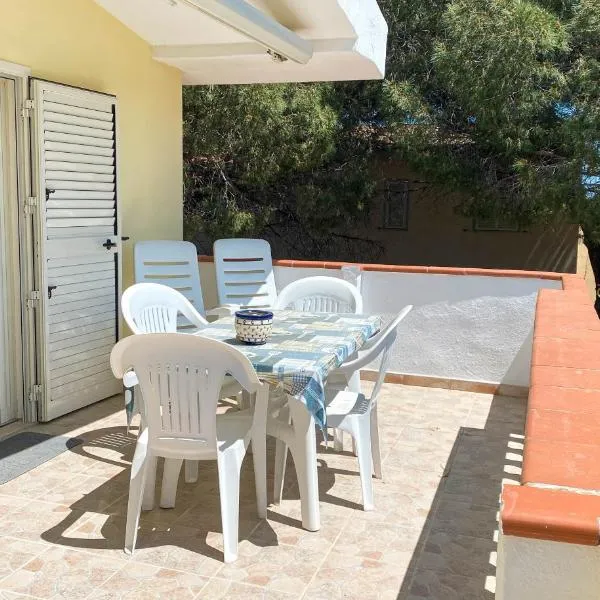 Santu Juanne -Ammentos Posada- a due passi dalla spiaggia, hôtel à San Giovanni