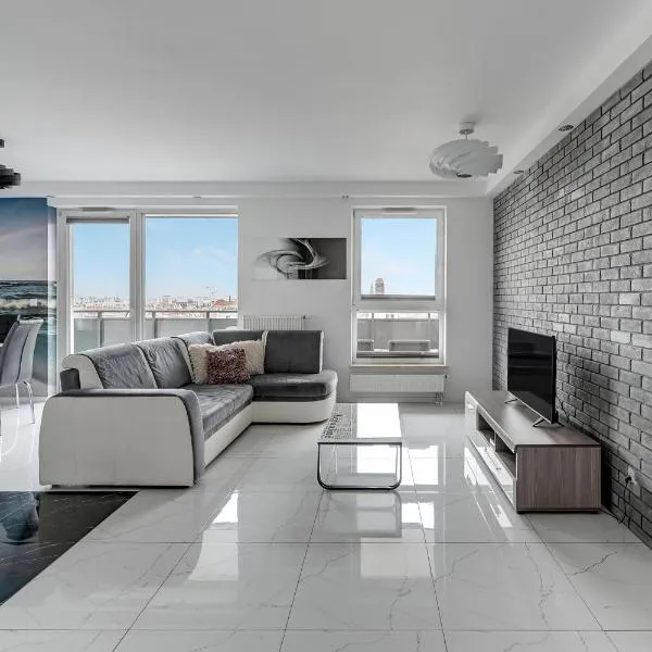 Grand Apartments - Luxury apartment on the 11th floor with a view of the Old Town、グダニスクのホテル