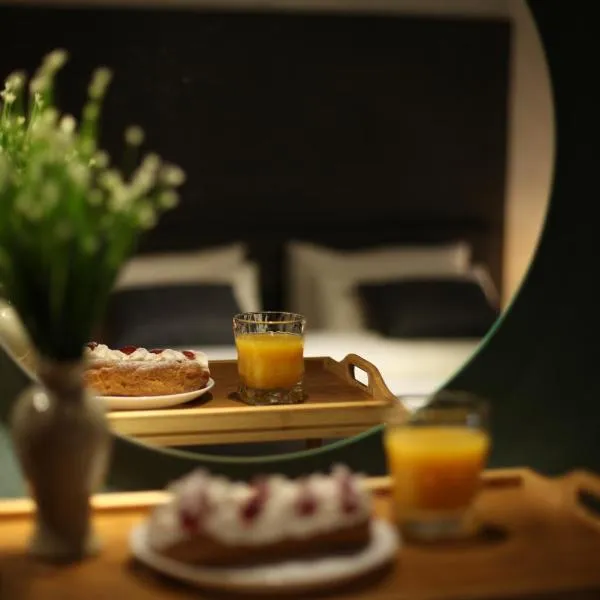 Luxury Duplex Studios - City Center, hotel in Tbilisi