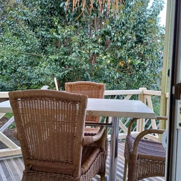 Le petit chalet de Charlène, hotel v destinaci San-Gavino-di-Carbini