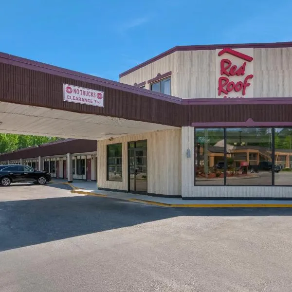 Red Roof Inn Dillon, SC、Rowlandのホテル