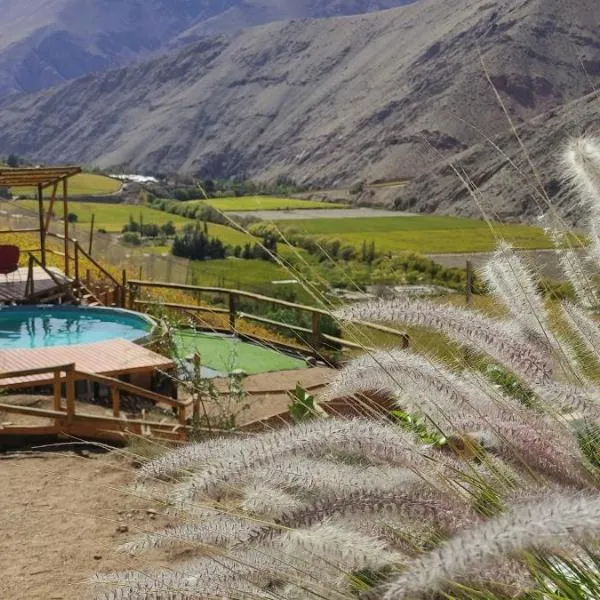 Cabañas "Terrazas de Orión" con Vista Panorámica en Pisco Elqui, hotel in Alcoguaz