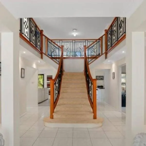 Beautiful 5 bedroom house in Jervis Bay, hotel v destinaci Sanctuary Point