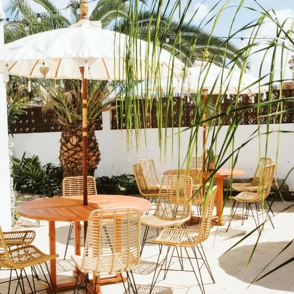 Dreamsea Surf House Fuerteventura – hotel w Corralejo