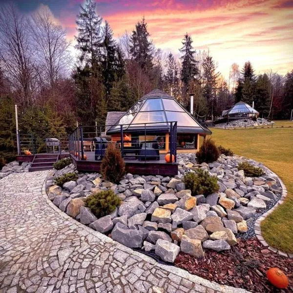 Osada Poli Koniaków - Panoramiczny Domek nr 5 z Prywatną Balią i Hydromasażem – hotel w mieście Koniaków