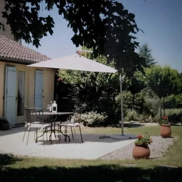 Chez Louis Gites, hotel en Sauveterre-la-Lémance