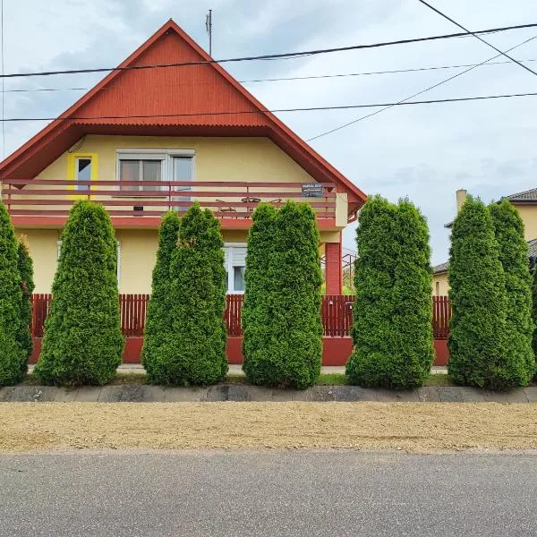 Szaffi apartman, Hotel in Püspökladány