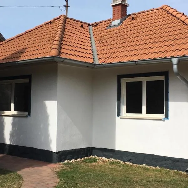 KATÓ APARTMAN, hotel in Siófok