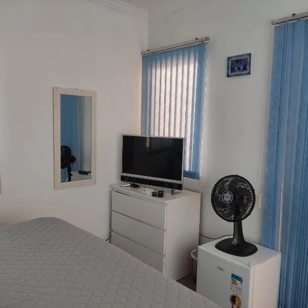 Lindo quarto c/ banheiro privativo, khách sạn ở Jaú