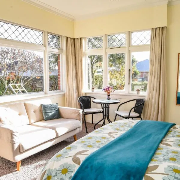 Sunny Mornington 2 Bedroom Guest Suite, hotel di Dunedin