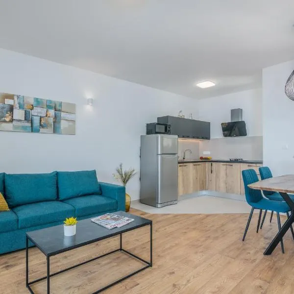 Nevera 1, hotel ve Vrbniku