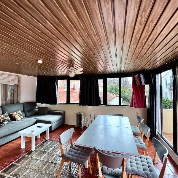 Flores Terrace Apartment