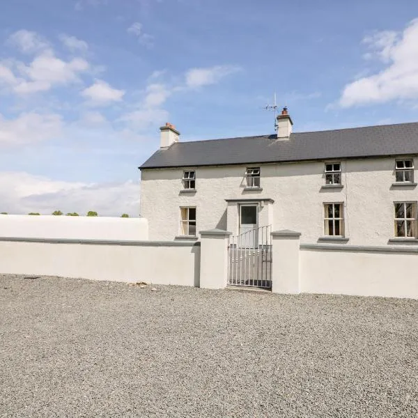 Grange Farmhouse, hótel í Fiodh Ard