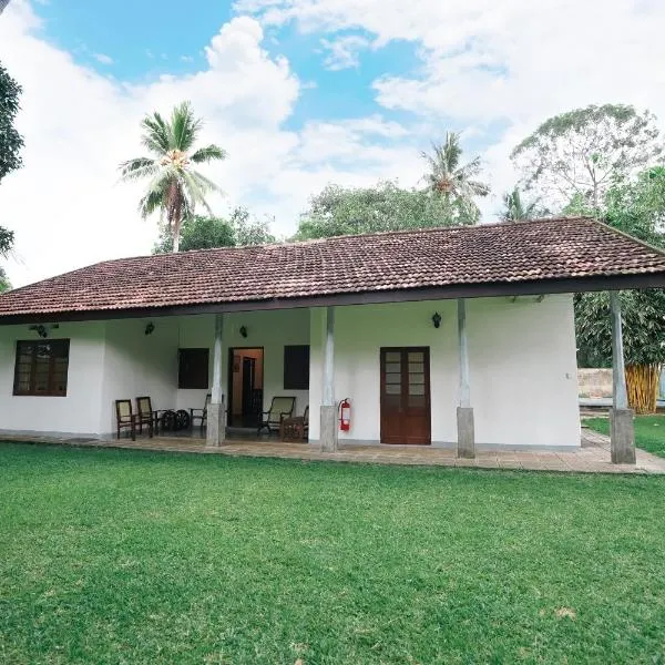 Gedara Villa, hotelli kohteessa Kalutara