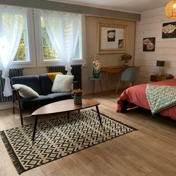 Au fil de l’eau, Hotel in Saint-Gelais