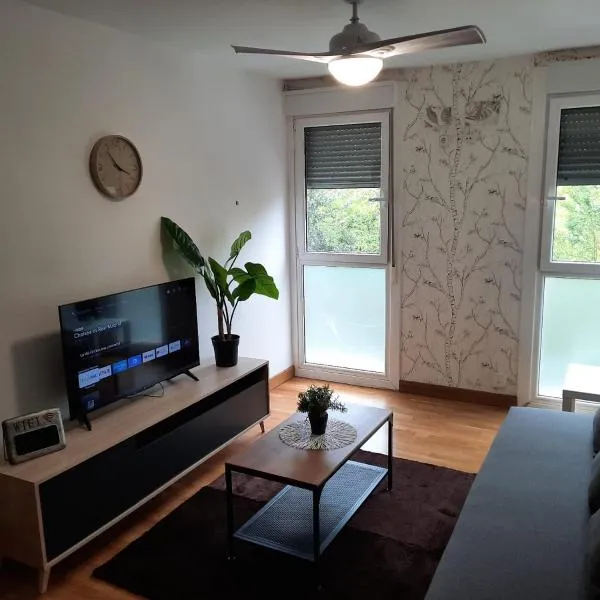 Apartamentos Parke by RUVA, отель в городе Рентерия