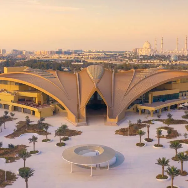 ERTH Abu Dhabi Hotel, hotel v destinaci Abu Dhabi