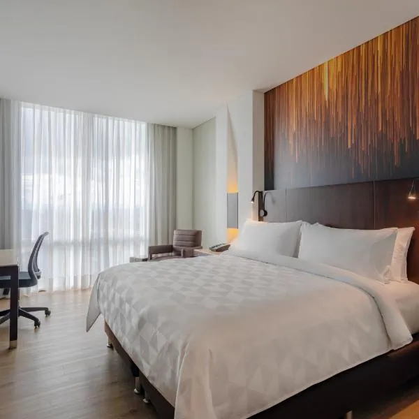 Holiday Inn Bogota Airport by IHG, hotell Bogotas
