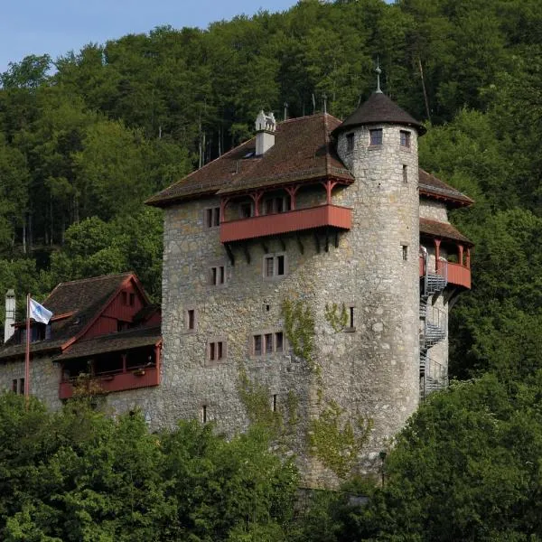 Mariastein-Rotberg Youth Hostel, hotel en Breitenbach