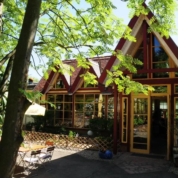 Waldhaus Colditz Garni, hotel in Tautendorf