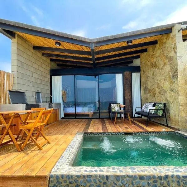 DIEM Vichayito Beachfront Eco-Luxury, hotel v destinaci Vichayito