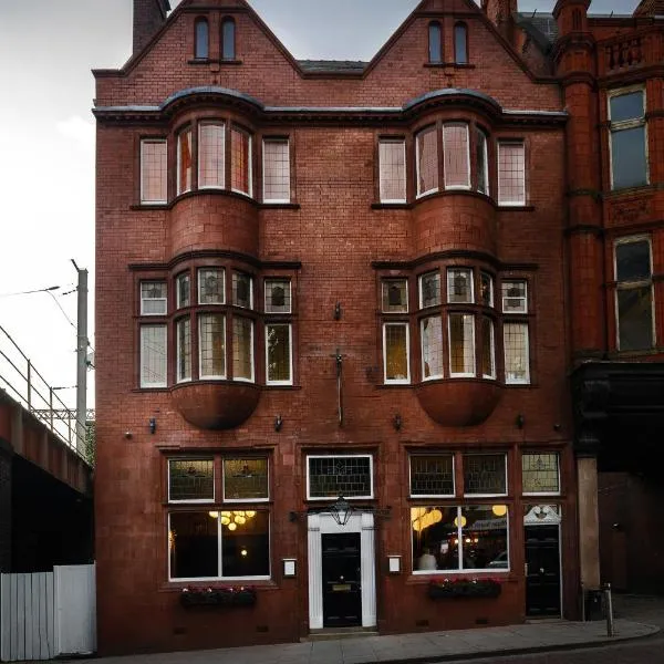 Swan & Railway Hotel Wigan, hotell i Wigan