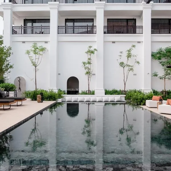 Burirattana Hotel-An Adults Only Hotel, hotel a Chiang Mai