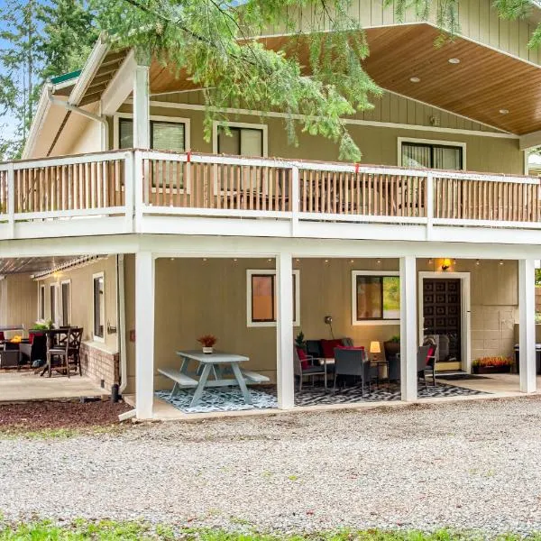 Cedars Hideaway、Stanwoodのホテル