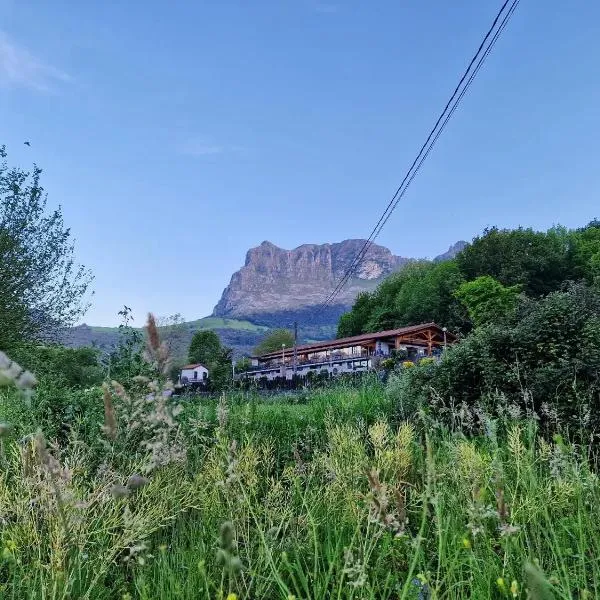 CAMPING RAMALES, hotel v destinaci Ramales de la Victoria