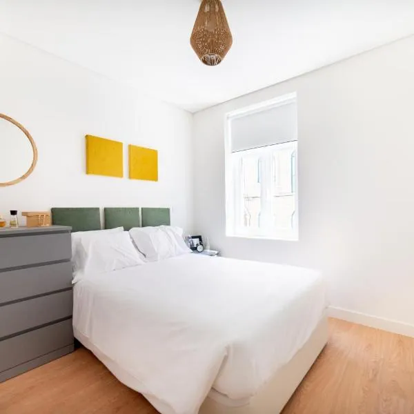 Monsanto Hill House - NO. 565 1D