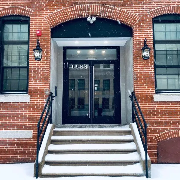 Stay at Luna on Callowhill