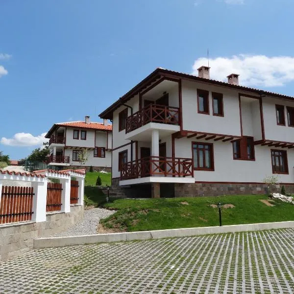 Guest House Ivanini Houses, hotel in Radkovtsi