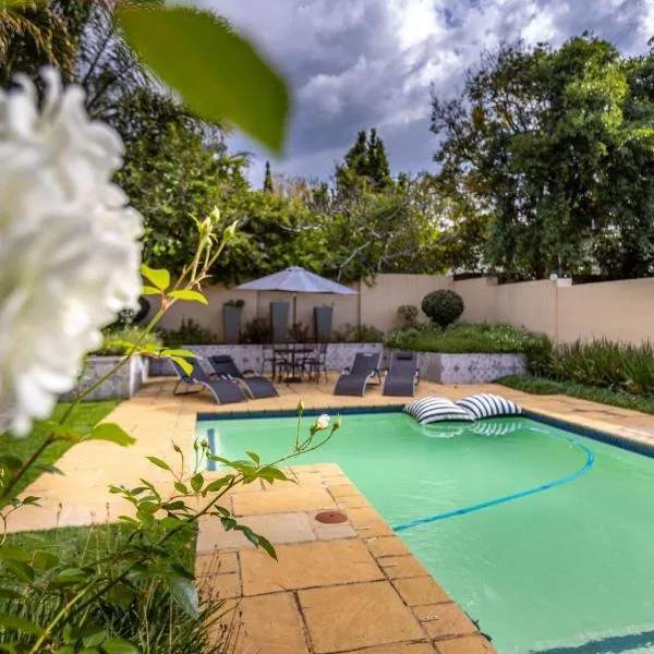 Fleur de Lis Guesthouse, hotel v destinaci Krugersdorp