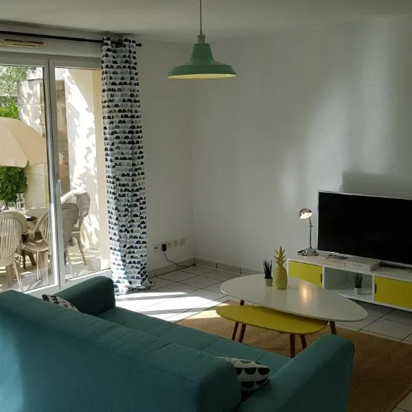 Appartement 2 pièces avec jardin privatif, hotel em Cézac