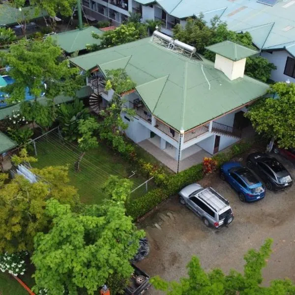 Hotel Cabinas el Tecal, hotell i Uvita