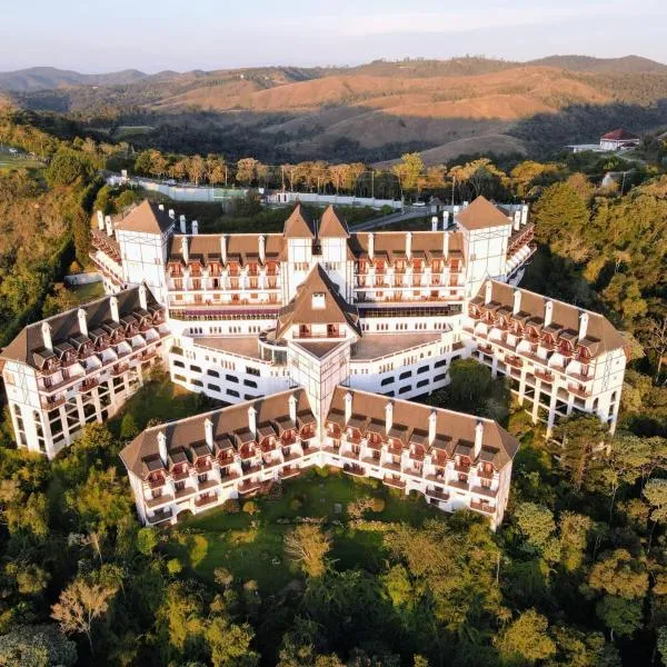 CASTELO NAS MONTANHAS
