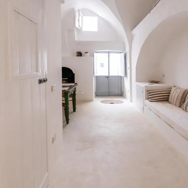 Casa Marta holiday home - "exclusive typical Salento house in historic center", hotel in Tricase