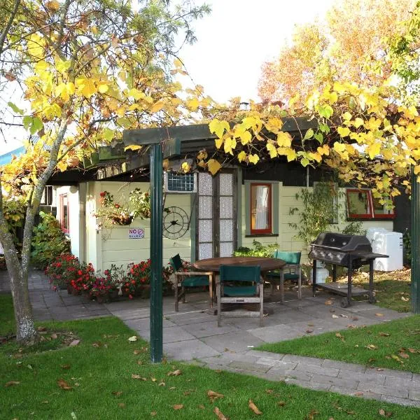 The Berry Farm Retreat, hotel in Hastings