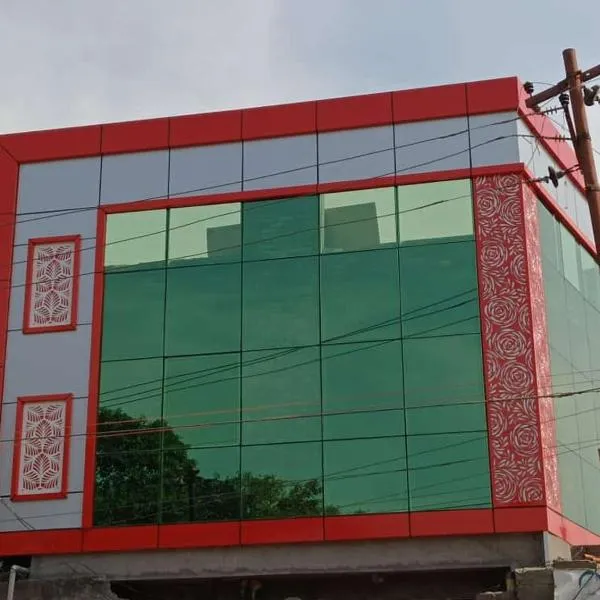 Hotel Alveera, hotel in Bijnor