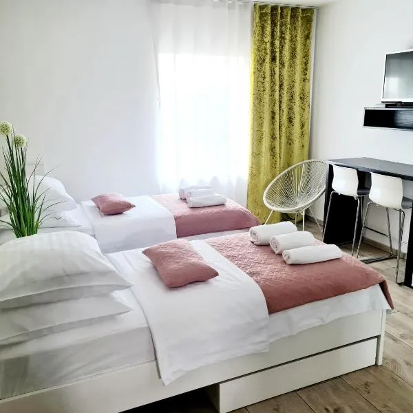 AZUR ROOMS LJUBLJANA, hotel v Lublani
